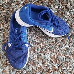 Nike boys shoes